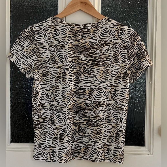 Aritizia Little Moon Animal Print T sold by Aritizia - Picture 4 of 4